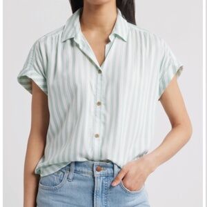 BeachLunchLounge | Medium | Darby Short Sleeve Button Up